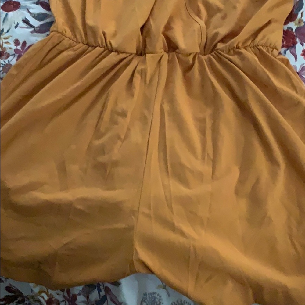 Romper - Picture 2 of 4